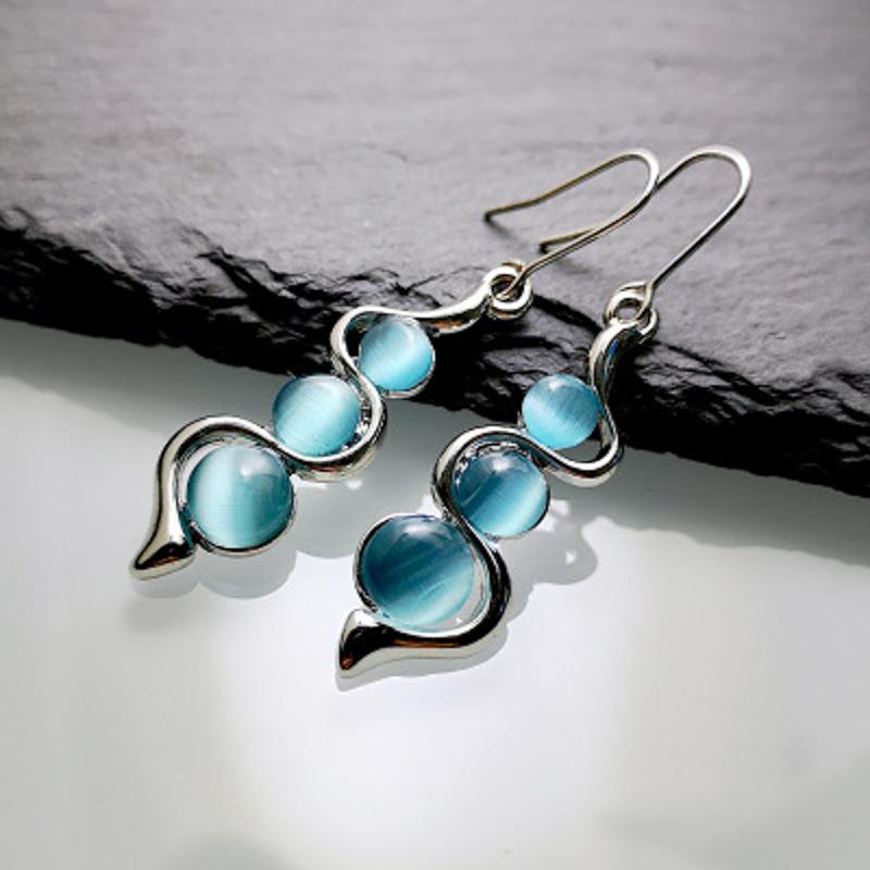 Moonstone Waved Earrings