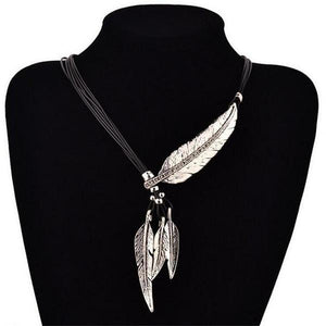 Indian Feather Necklace